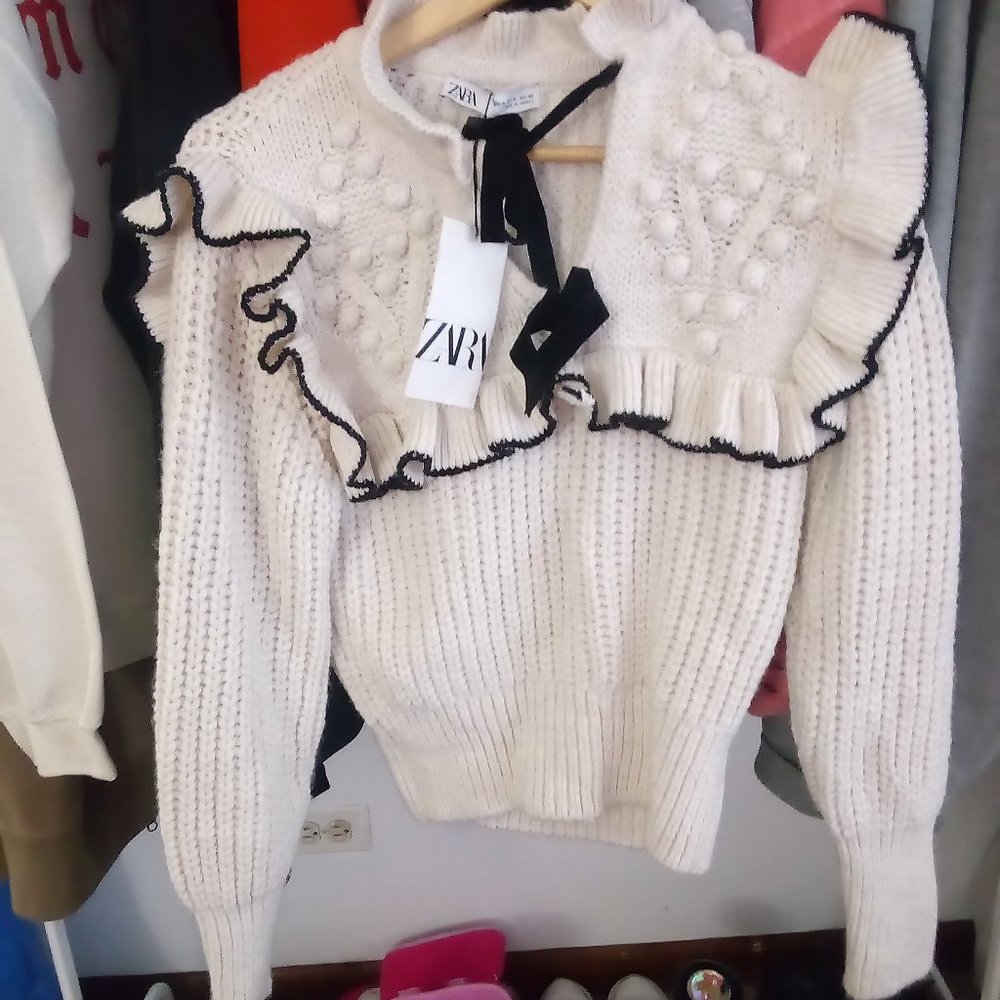Zara black and creme sweater